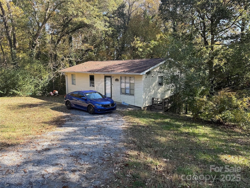 Pending $475,000 • Co-Listing Agent