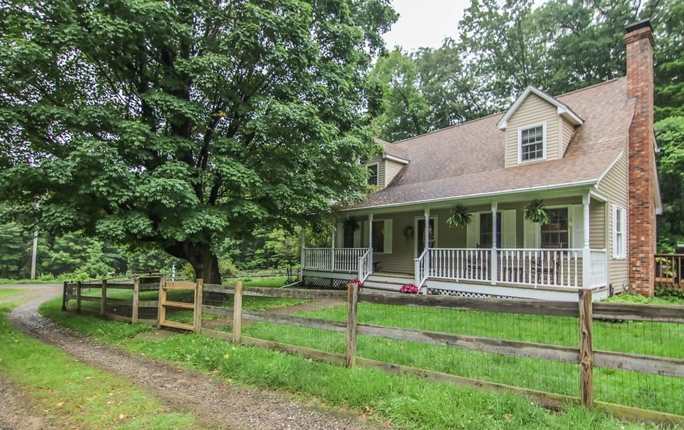 203 Union Rd, Wales, MA 01081 - photo 1