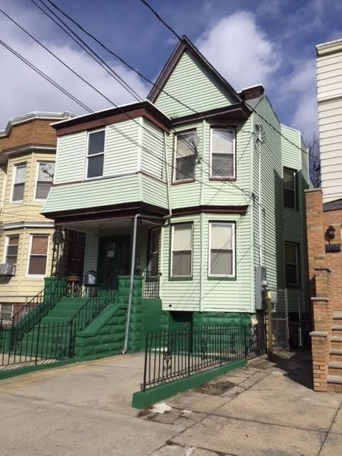 136 Bidwell Ave, Jersey City, NJ 07305 - photo 1
