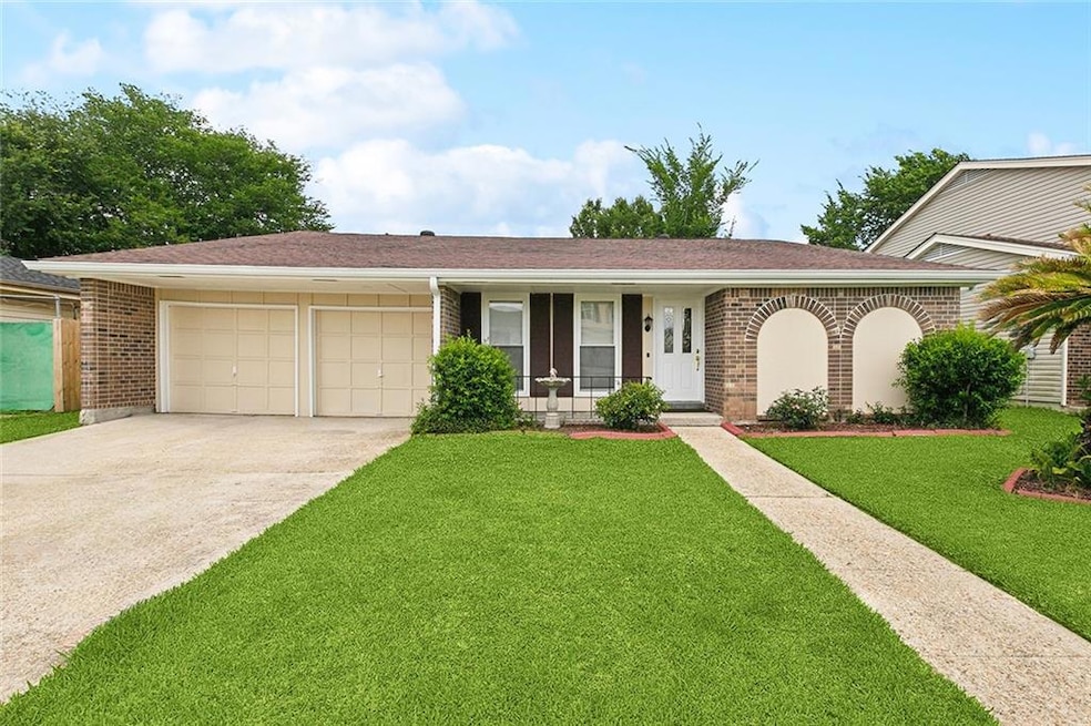 3820 Timberview Ln, Harvey, LA 70058 - photo 1