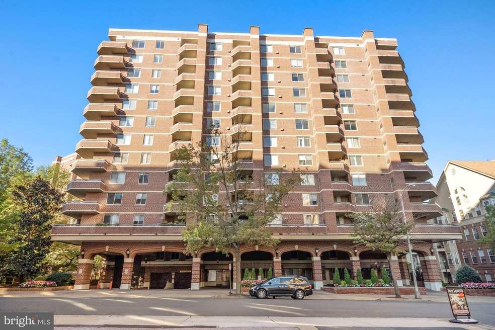 The Williamsburg unit PH05, Arlington, VA 22201 - photo 1