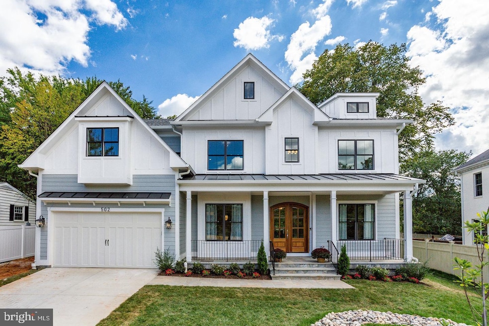 Sold $1,830,000 • Co-Listing Agent