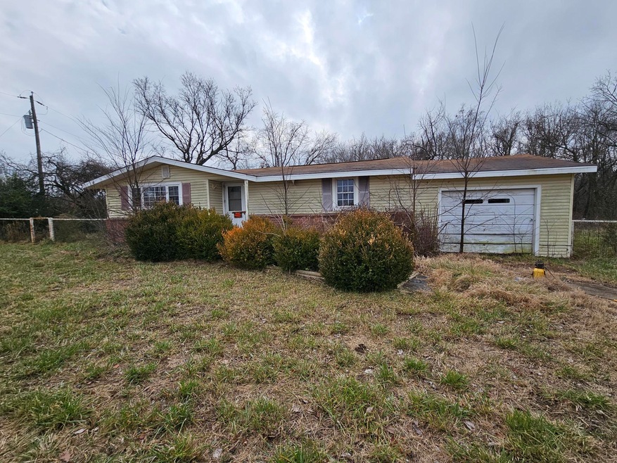 Maring -14976 W. State hwy 90, Noel pic