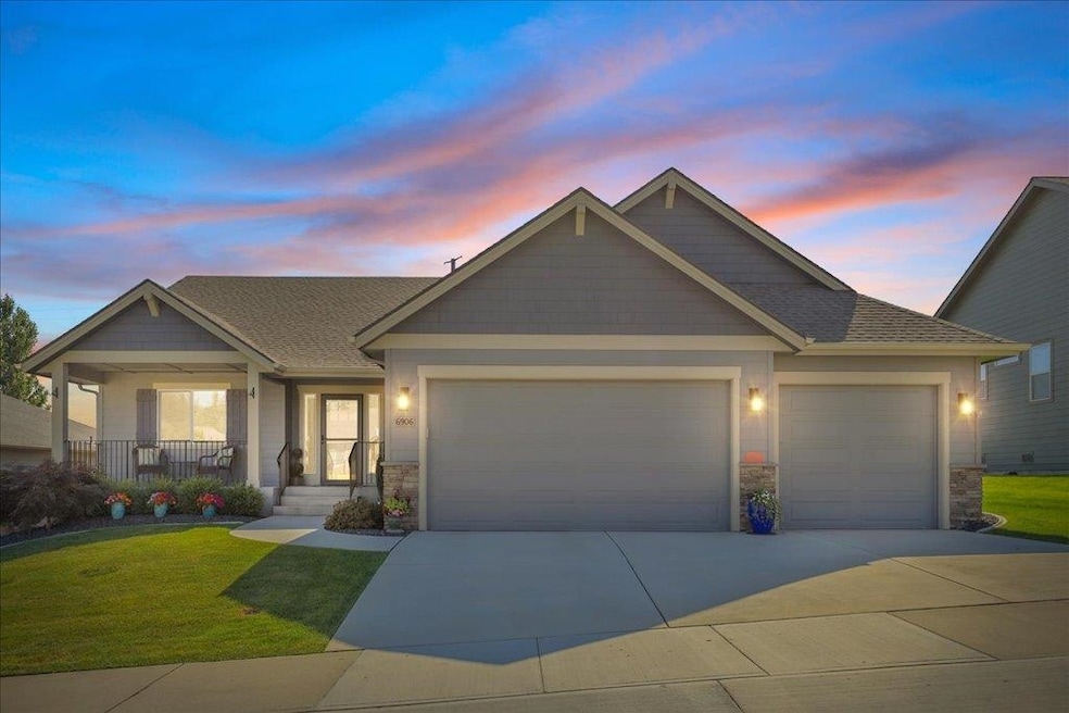 6906 E Columbia Dr, Spokane, WA 99217 - photo 1