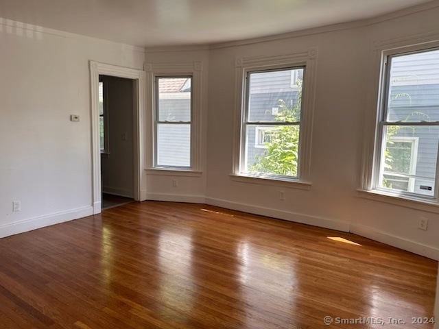 324 Willow St unit 2, Waterbury, CT 06710 - photo 1