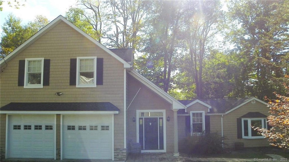 9 Ilion Rd, New Fairfield, CT 06812 - photo 1