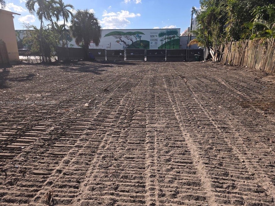 951 NW 37th Ave, Miami, FL 33125 - photo 1