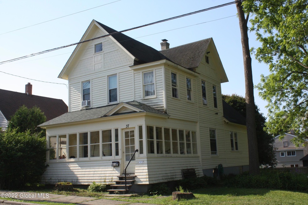 Sold $101,000 • Co-Listing Agent