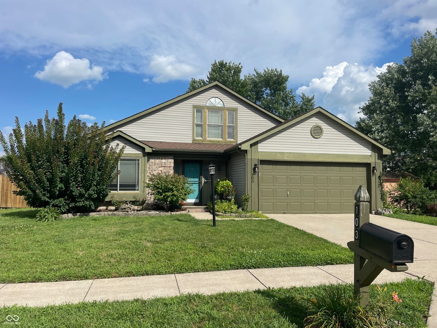 103 Tracy Ridge Blvd, Whiteland, IN 46184 - photo 1