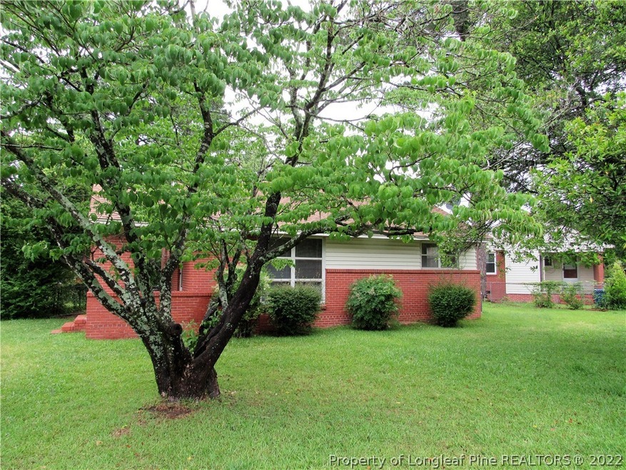 486 Mcbain Dr, Fayetteville, NC 28305 - photo 1