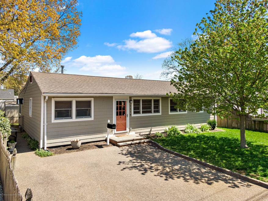 2219 Taylor St 1