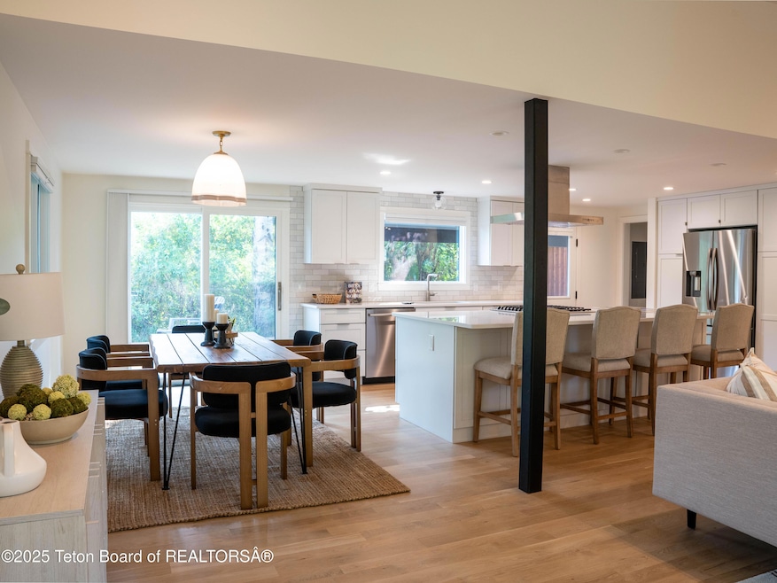 For Sale $2,850,000 • Co-Listing Agent