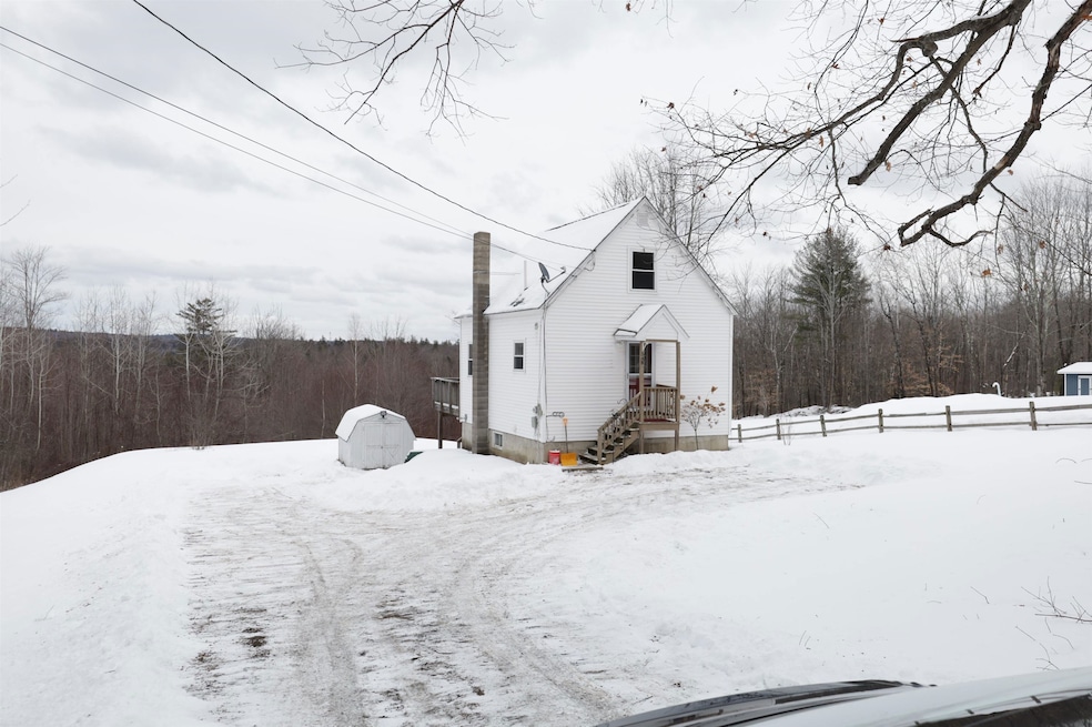 548 Raccoon Hill Rd, Salisbury, NH 03268 - photo 1