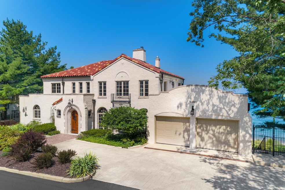 Pending $3,650,000 • Co-Listing Agent