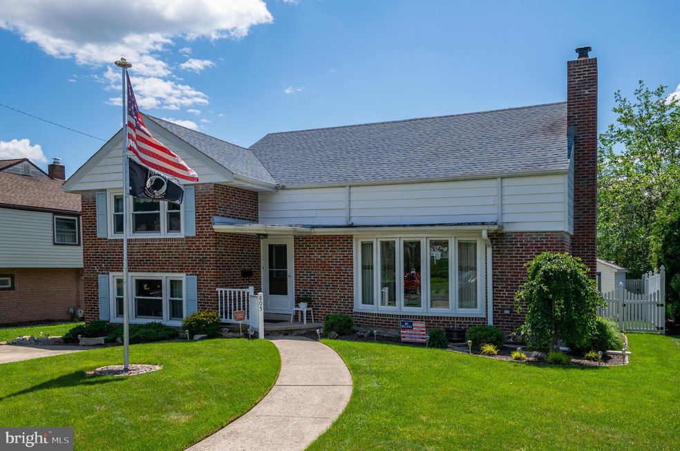 805 N 26th St, Reading, PA 19606 - photo 1