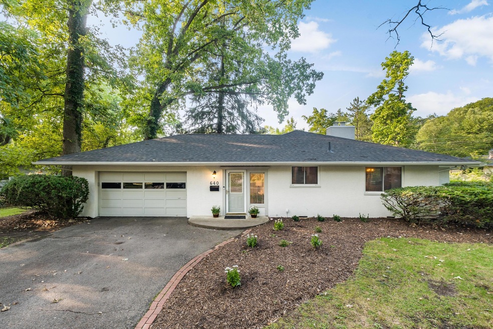 Welcome to 640 Yaronia Dr.