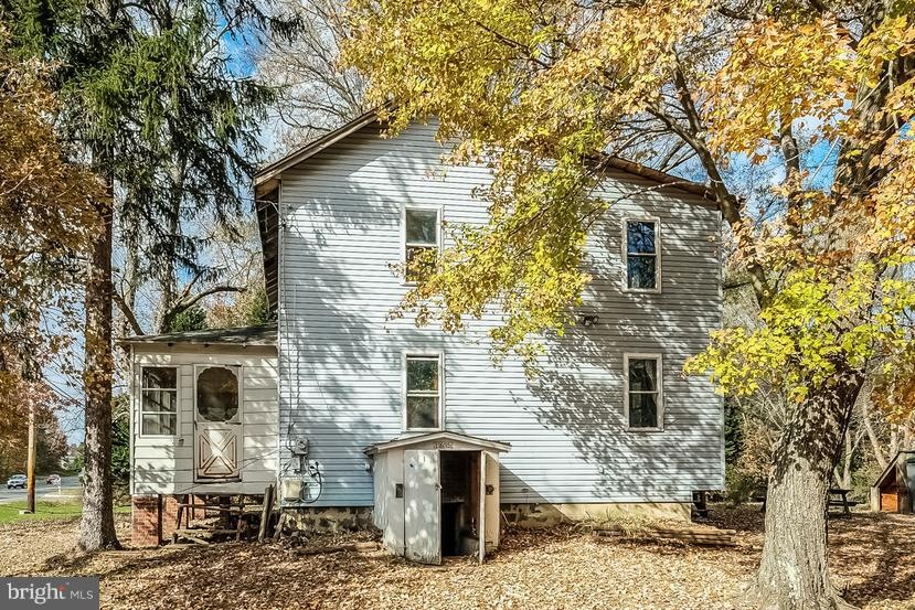 11615 Laurel Bowie Rd, Laurel, MD 20708 - photo 1