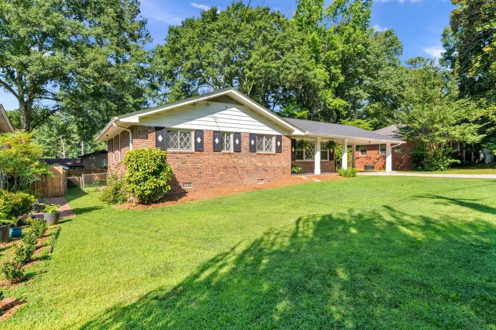Welcome to the highly sought-after Huntley Hills n