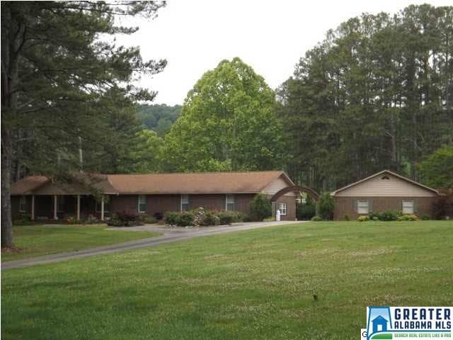 This is a beautiful 4 bedroom 2 1/2 bath ranch sty