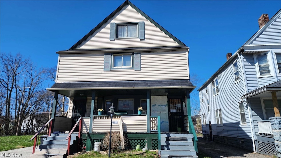 View of front of home featuring a porch