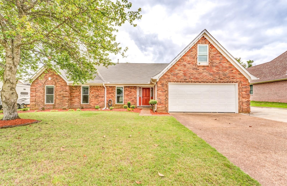 6353 Thistle Point, Memphis, TN 38135 - photo 1