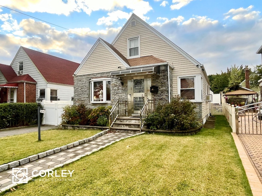 120-42 231st St, Jamaica, NY 11411 - photo 1