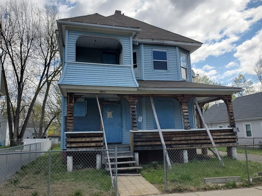 15 Kenyon St, Springfield, MA 01109 - photo 1
