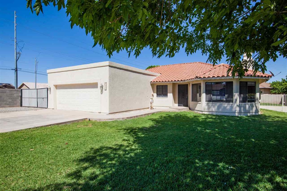 1203 S 42 Ave, Yuma, AZ 8536 - photo 1