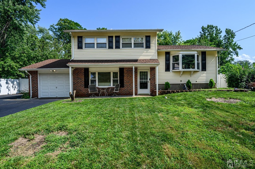 Sold $435,000 • Co-Listing Agent