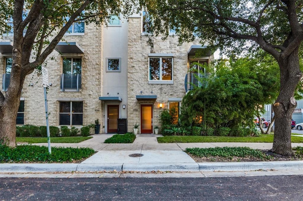 5702 La Vista Dr, Dallas, TX 75206 - photo 1