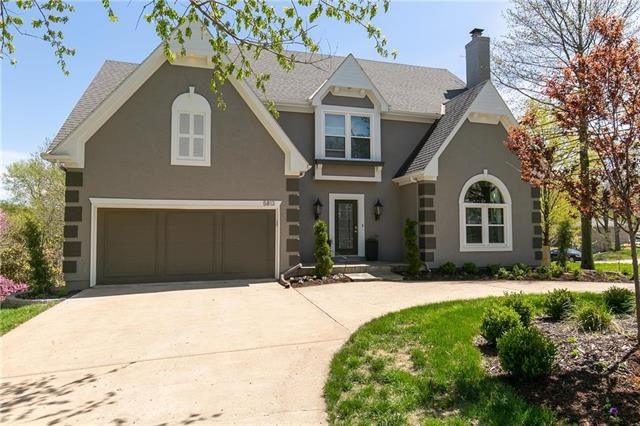 5813 Haskins St, Shawnee, KS 66216 - photo 1