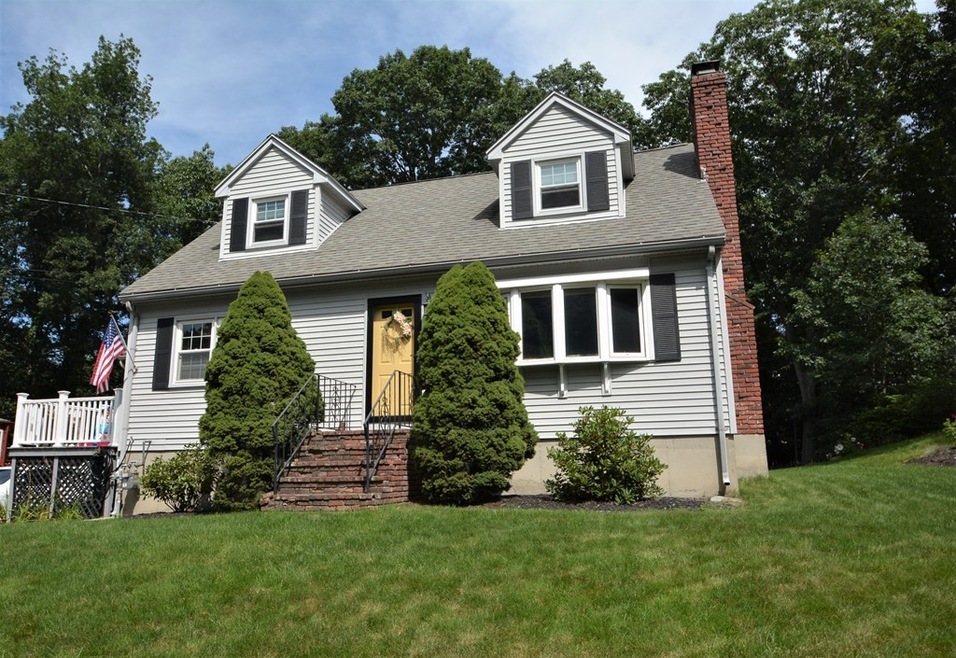 106 Butternut Ln, Methuen, MA 01844 - photo 1