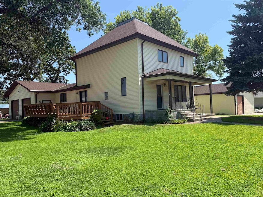 Sold $305,000