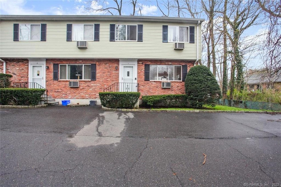 202 Highview Ave unit 1, Stamford, CT 06907 - photo 1