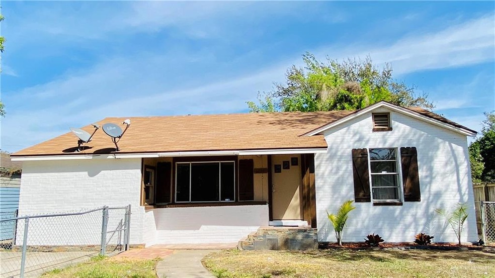 1015 S Nebraska Ave, Weslaco, TX 78596 - photo 1