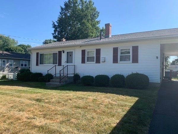 9 Helm St, South Hadley, MA 01075 - photo 1