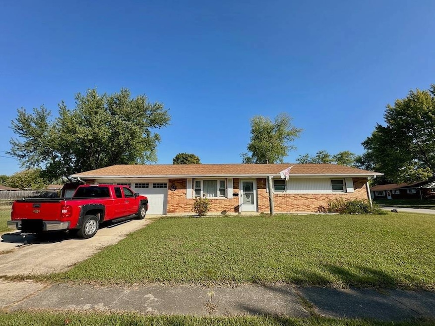 1657 Scenic Dr, Dayton, OH 45414 - photo 1