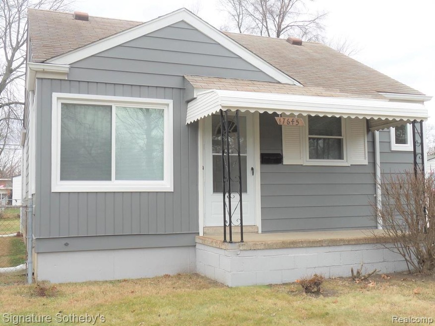 17645 Five Points front pic 1.jpg