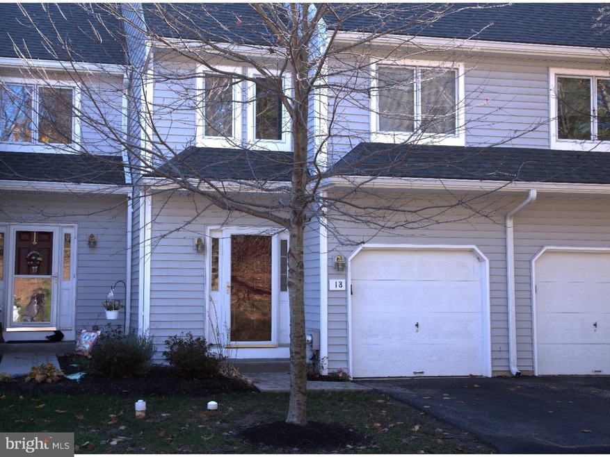 18 W Jonathan Ct, Kennett Square, PA 19348 - photo 1