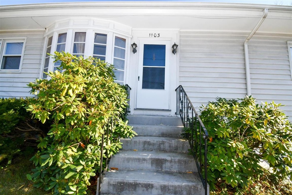 1103 Hooksett Rd, Hooksett, NH 03106 - photo 1