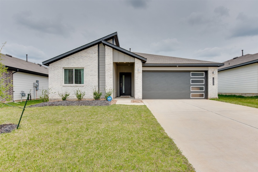 14250 Wonder Lake Ln, Shenandoah, TX 77384 - photo 1