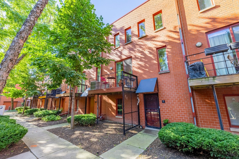 1200 S Federal St unit C, Chicago, IL 60605 - photo 1