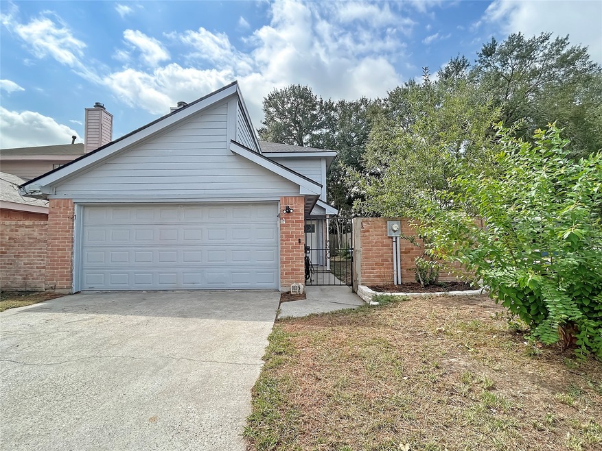 1115 Baker Dr, Tomball, TX 77375 - photo 1