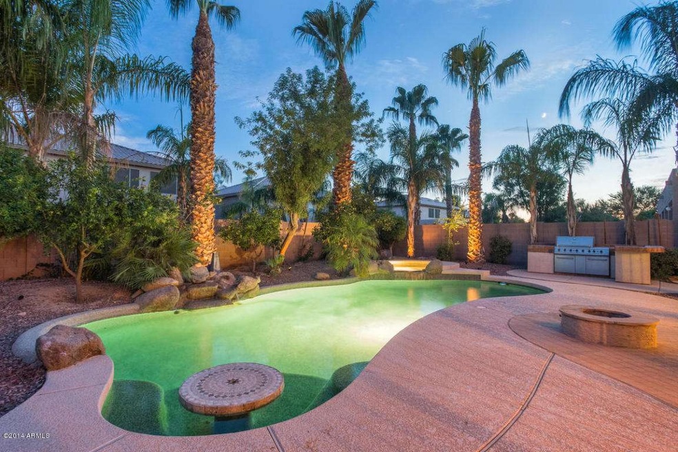 Wonderful Backyard Retreat!