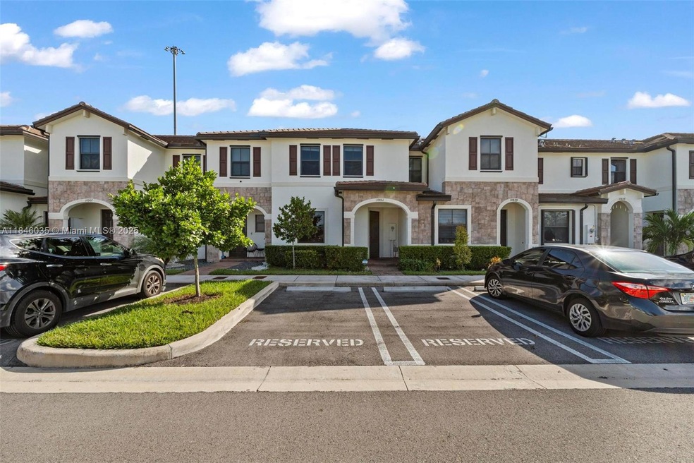 10861 W 32nd Ln unit 10861, Hialeah, FL 33018 - photo 1