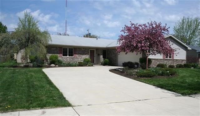 3014 Shalimar Cir, Fort Wayne, IN 46808 - photo 1