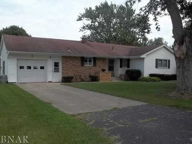 521 Sunrise Dr, Chenoa, IL 61726 - photo 1