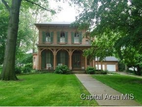 412 E Illini St, Virginia, IL 62691 - photo 1