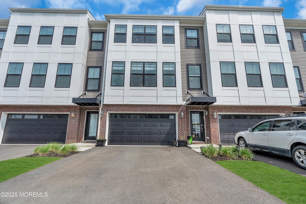 19 Kelly Way, Tinton Falls, NJ 07724 - photo 1