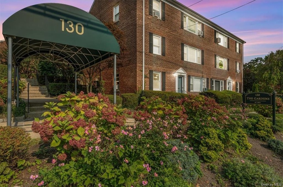 130 Theodore Fremd Ave unit 5A, Rye, NY 10580 - photo 1